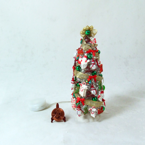 Dollhouse red and green lighted up Xmas Tree # 23 - 5.25" Tall